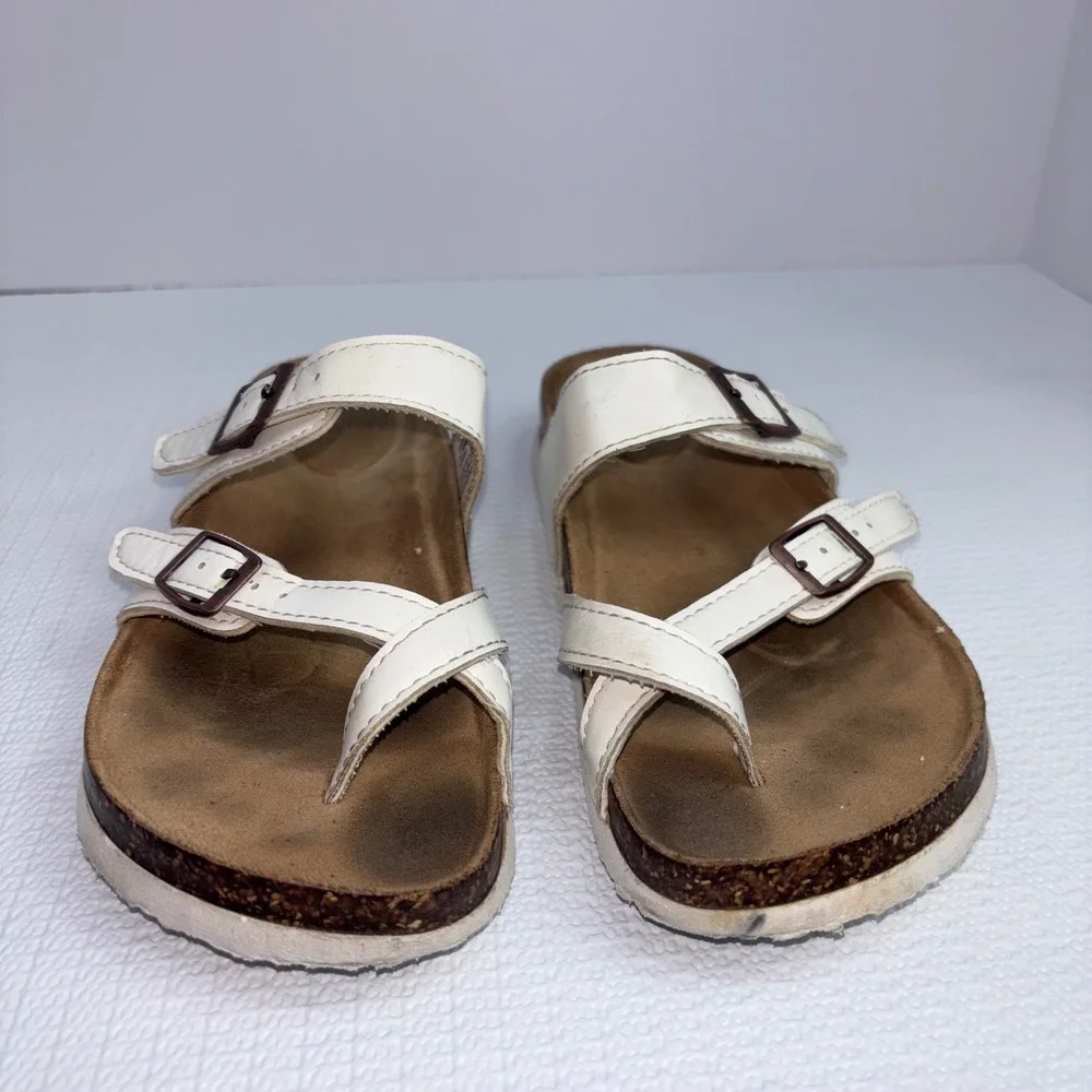 Time And Tru Girls White Thong‎ Strap Sandals Adjustable Buckle Detail